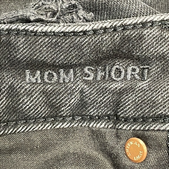 American Eagle Mom Short Black Wash Denim Jean Shorts High Rise Distressed 10 - Picture 11 of 16